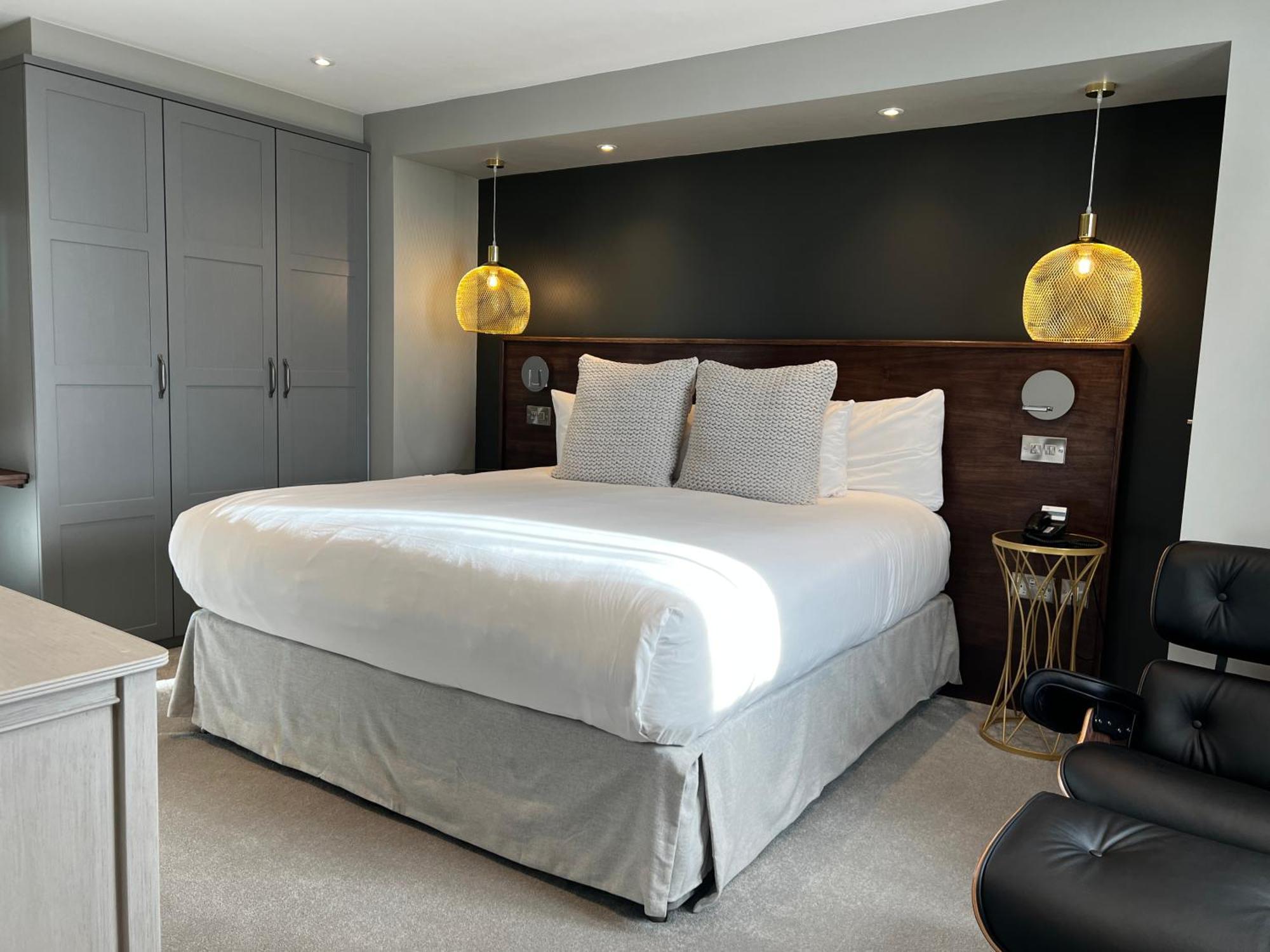 Suite Signature